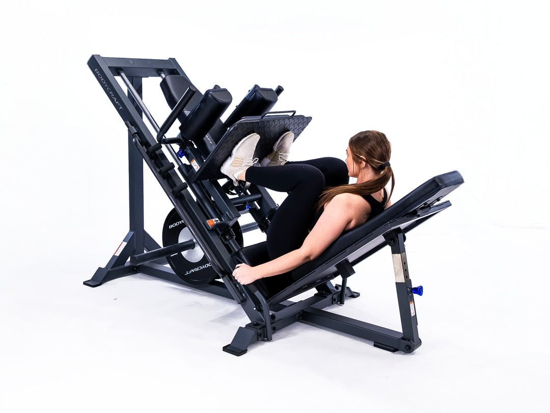 Bodycraft F760 – model performing a leg press